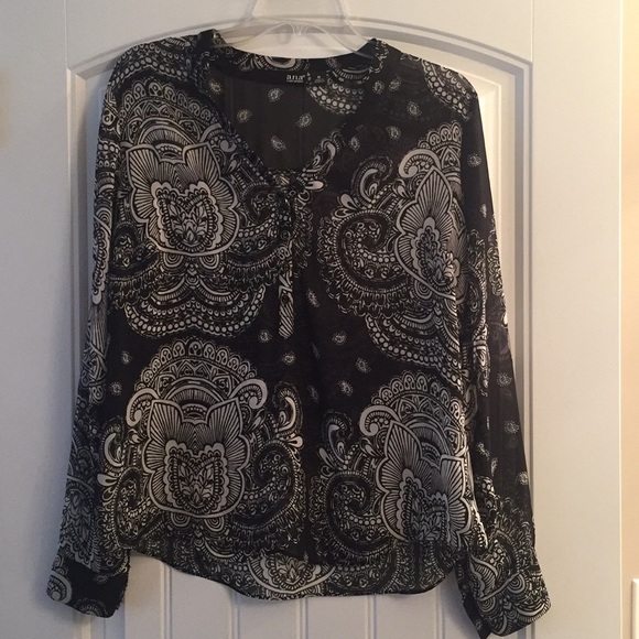 a.n.a sheer top - Picture 1 of 4